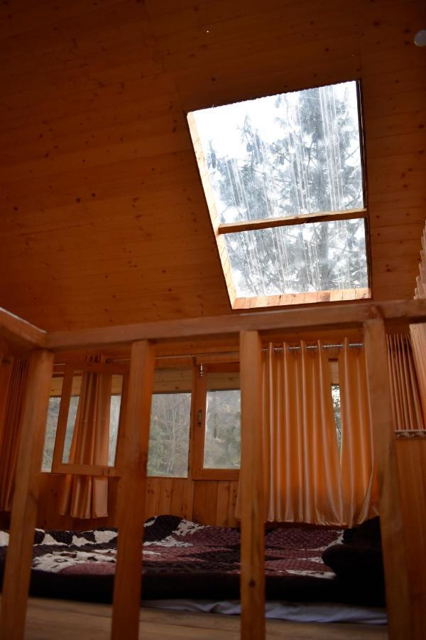 Villa Moksha - By The River à Jibhi Extérieur photo