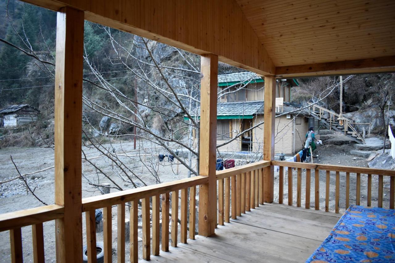 Villa Moksha - By The River à Jibhi Extérieur photo