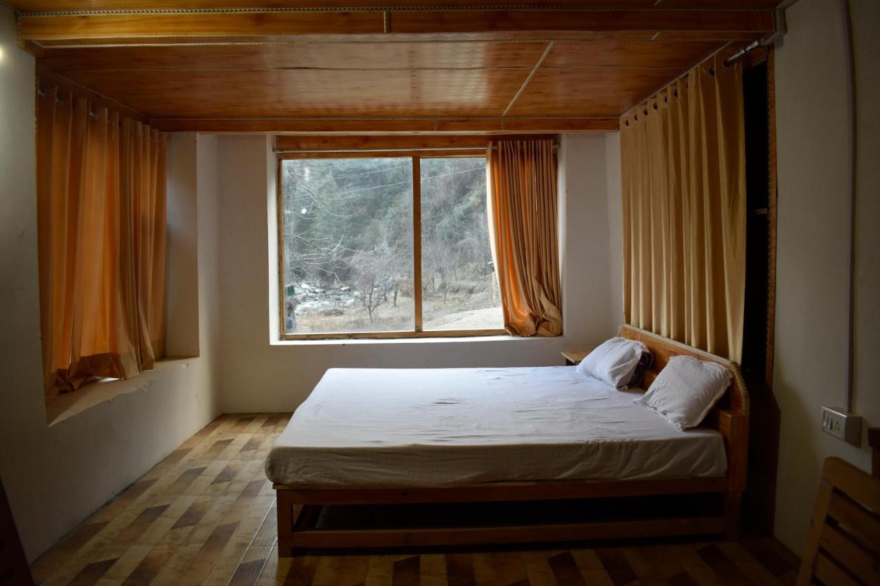 Villa Moksha - By The River à Jibhi Extérieur photo